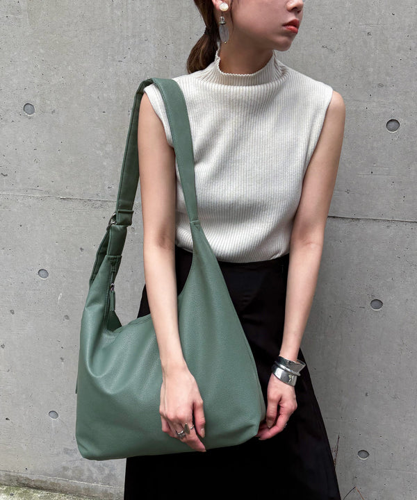 {"color":"\u30d6\u30eb\u30fc","info":"model\uff1aH158cm size\uff1aF"}