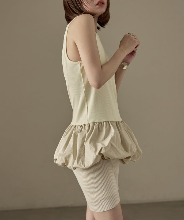 {"color":"\u30a2\u30a4\u30dc\u30ea\u30fc","info":""}
