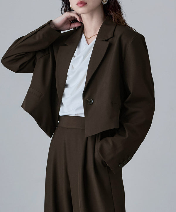 {"color":"\u30d6\u30e9\u30a6\u30f3","info":"model\uff1aH166cm size\uff1aM"}