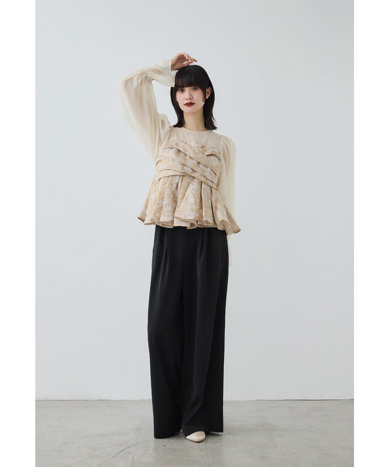 {"color":"\u30d9\u30fc\u30b8\u30e5","info":"model\uff1aH166cm size\uff1aM"}