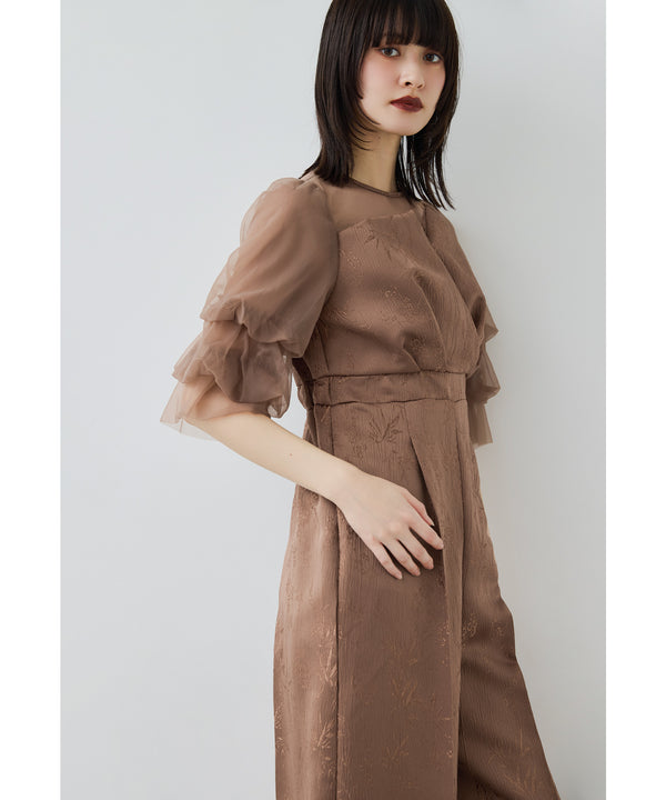 {"color":"\u30d6\u30e9\u30a6\u30f3","info":"model\uff1aH166cm size\uff1aM"}