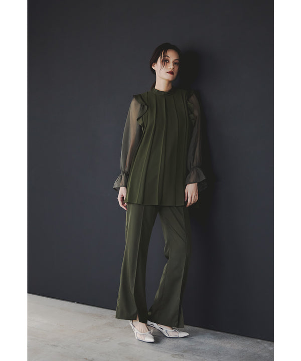 {"color":"\u30ab\u30fc\u30ad","info":"model\uff1aH165cm size\uff1aM"}