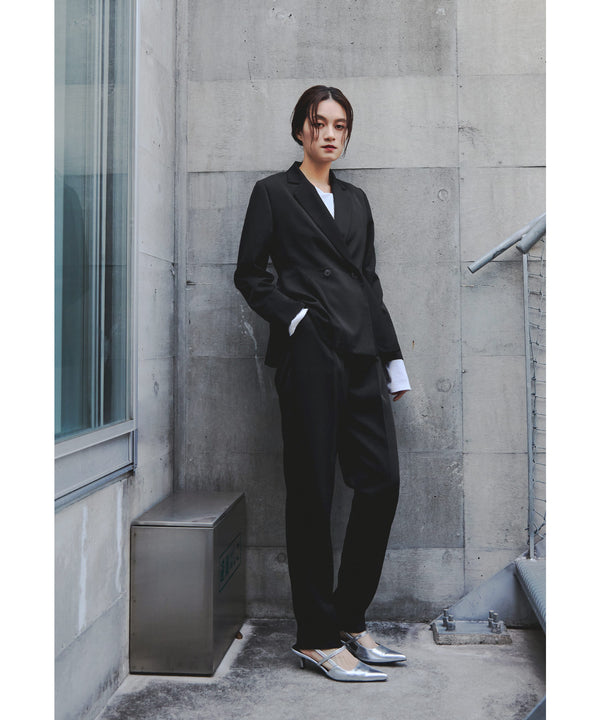 {"color":"\u30d6\u30e9\u30c3\u30af","info":"model\uff1aH165cm size\uff1aM"}