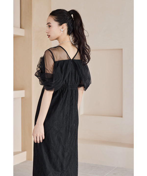 {"color":"\u30d6\u30e9\u30c3\u30af","info":"model\uff1aH165cm size\uff1aM"}