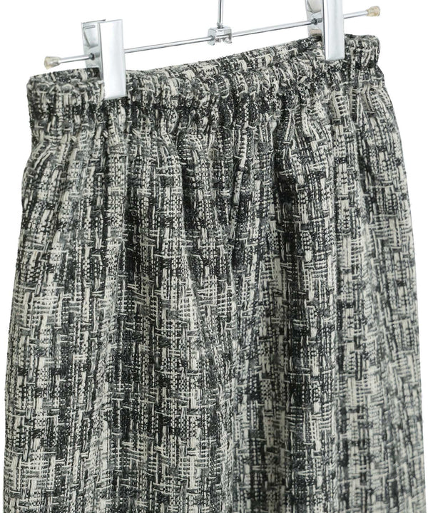 {"color":"","info":""}