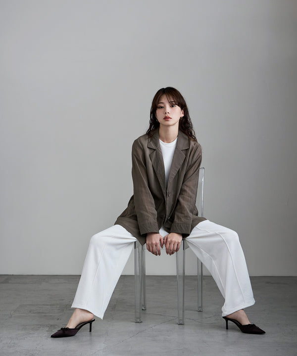 {"color":"\u30d6\u30e9\u30a6\u30f3","info":"model\uff1aH166cm size\uff1aM"}