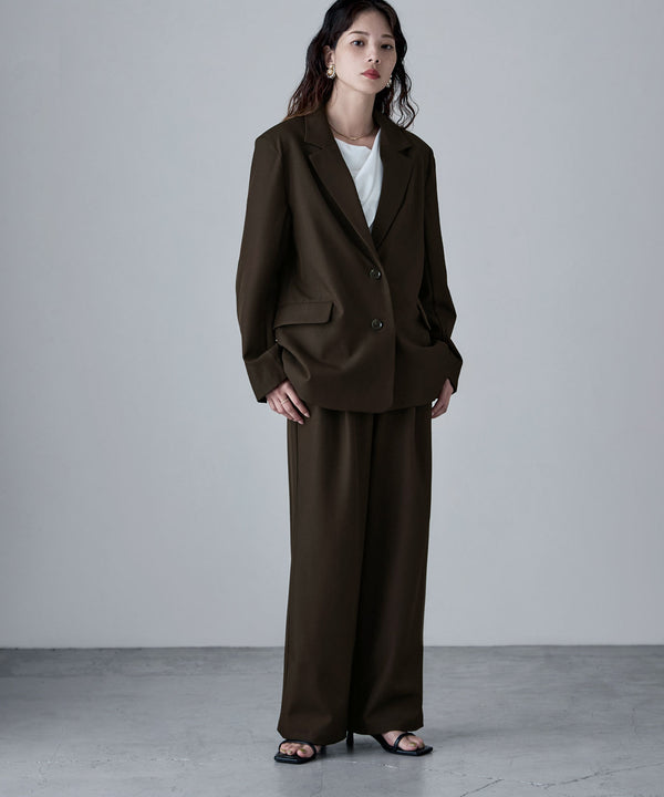 {"color":"\u30d6\u30e9\u30a6\u30f3","info":"model\uff1aH166cm size\uff1aM"}