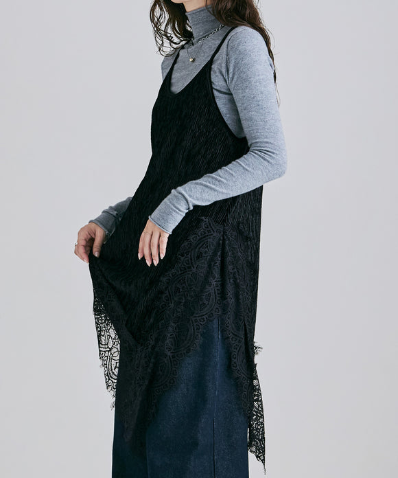 {"color":"\u30d6\u30e9\u30c3\u30af","info":"model\uff1aH166cm size\uff1aM"}