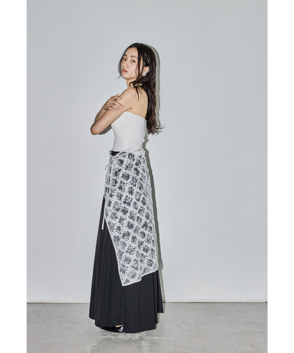 {"color":"\u30ec\u30fc\u30b9\u30aa\u30d5\u30db\u30ef\u30a4\u30c8","info":"model\uff1aH165cm size\uff1aM"}