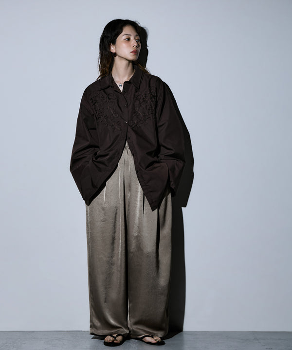 {"color":"\u30b0\u30ec\u30fc\u30b8\u30e5","info":"model\uff1aH166cm size\uff1aM"}