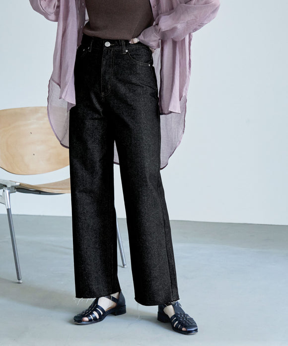 {"color":"\u30d6\u30e9\u30c3\u30af","info":"model\uff1aH170cm size\uff1aM"}