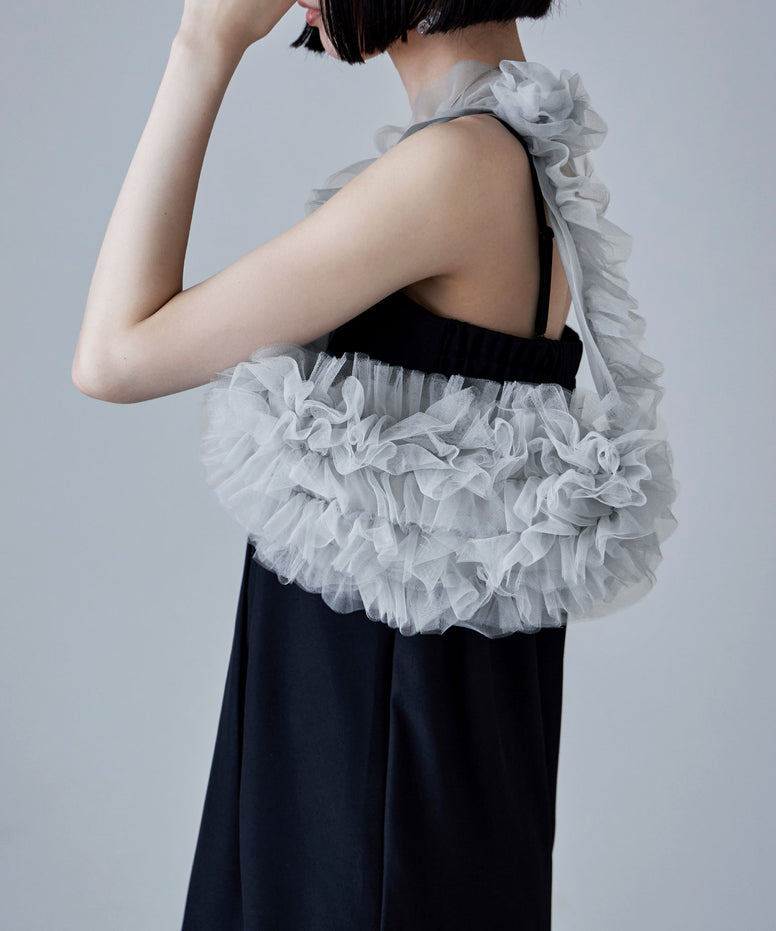 {"color":"\u30b0\u30ec\u30fc","info":"model\uff1aH170cm size\uff1aF"}