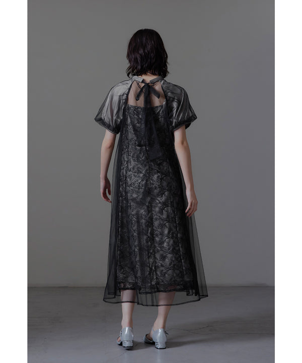 {"color":"\u30d6\u30e9\u30c3\u30af","info":"model\uff1aH166cm size\uff1aM"}