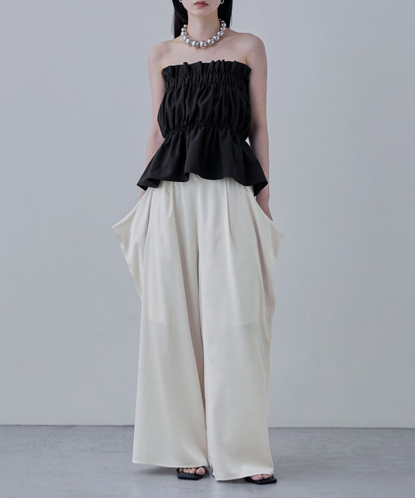 {"color":"\u30d6\u30e9\u30c3\u30af","info":"model\uff1aH163cm size\uff1aM"}