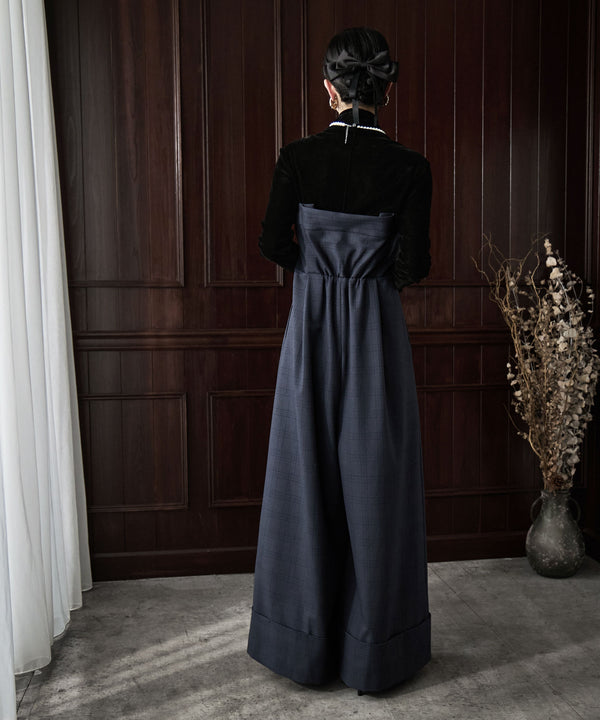 {"color":"\u30d6\u30e9\u30c3\u30af","info":"model\uff1aH163cm size\uff1aM"}