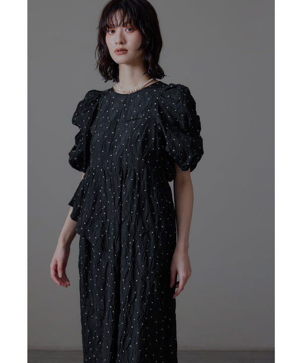 {"color":"\u30d6\u30e9\u30c3\u30af\u00d7\u30db\u30ef\u30a4\u30c8","info":"model\uff1aH166cm size\uff1aM"}