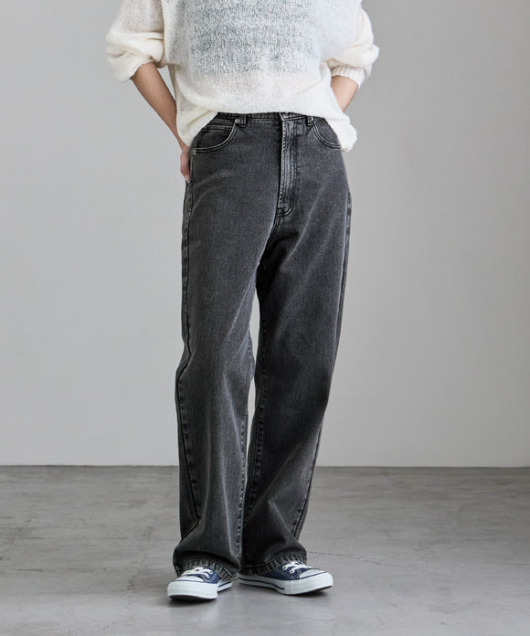 {"color":"\u30d6\u30e9\u30c3\u30af","info":"model\uff1aH166cm size\uff1aM"}