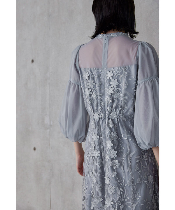 {"color":"\u30d6\u30eb\u30fc\u30b0\u30ec\u30fc","info":"model\uff1aH166cm size\uff1aM"}