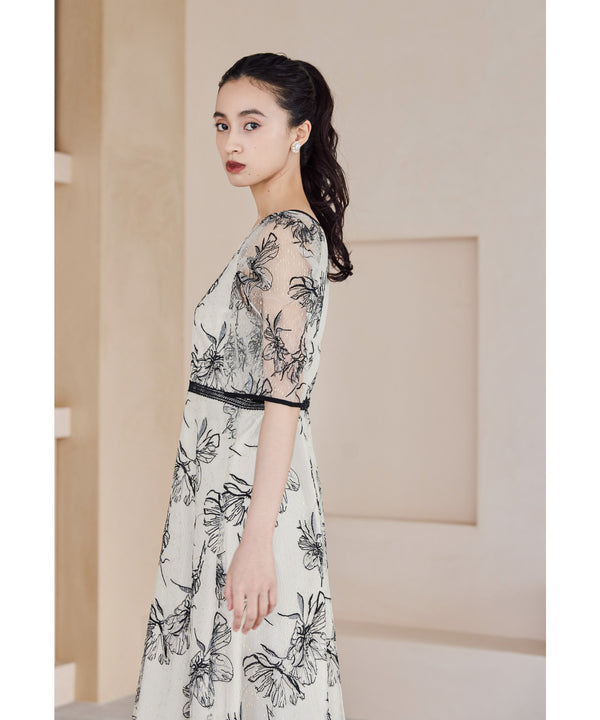 {"color":"\u30d6\u30e9\u30c3\u30af\u00d7\u30d9\u30fc\u30b8\u30e5","info":"model\uff1aH165cm size\uff1aM"}