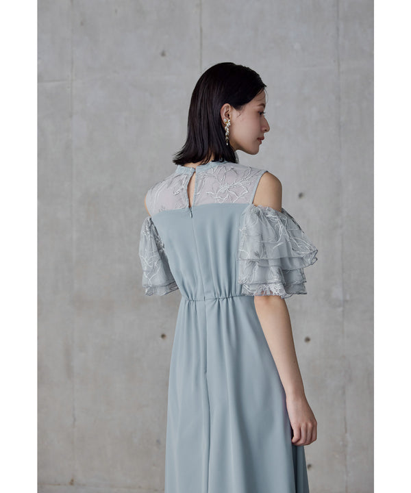 {"color":"\u30d6\u30eb\u30fc\u30b0\u30ec\u30fc","info":"model\uff1aH166cm size\uff1aM"}