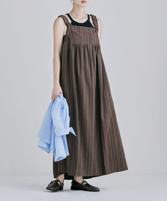 {"color":"\u30d6\u30e9\u30a6\u30f3","info":"model\uff1aH166cm size\uff1aF"}