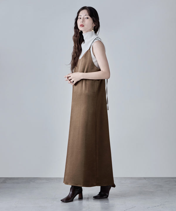 {"color":"\u30d6\u30e9\u30a6\u30f3","info":"model\uff1aH166cm size\uff1aF"}
