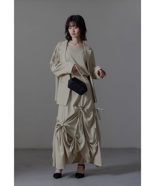 {"color":"\u30a4\u30a8\u30ed\u30fc","info":"model\uff1aH166cm size\uff1aM"}