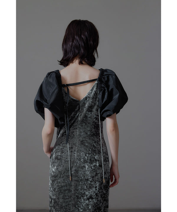 {"color":"\u30d6\u30e9\u30c3\u30af","info":"model\uff1aH166cm size\uff1aM"}