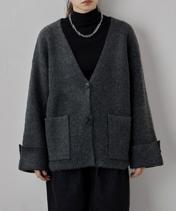 {"color":"\u30d6\u30e9\u30c3\u30af","info":"model\uff1aH166cm size\uff1aM"}