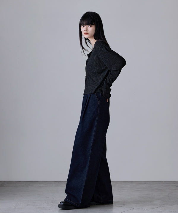 {"color":"\u30d6\u30e9\u30c3\u30af","info":"model\uff1aH163cm size\uff1aM"}