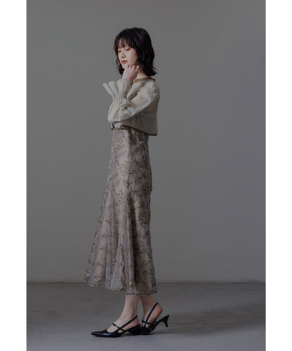 {"color":"\u30d6\u30e9\u30a6\u30f3","info":"model\uff1aH166cm size\uff1aM"}