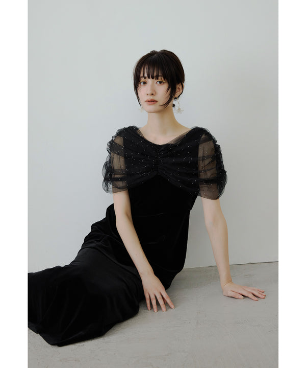 {"color":"\u30d6\u30e9\u30c3\u30af","info":"model\uff1aH166cm size\uff1aM"}