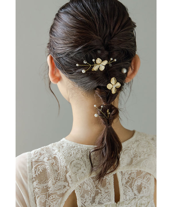 {"color":"\u30b4\u30fc\u30eb\u30c9","info":""}