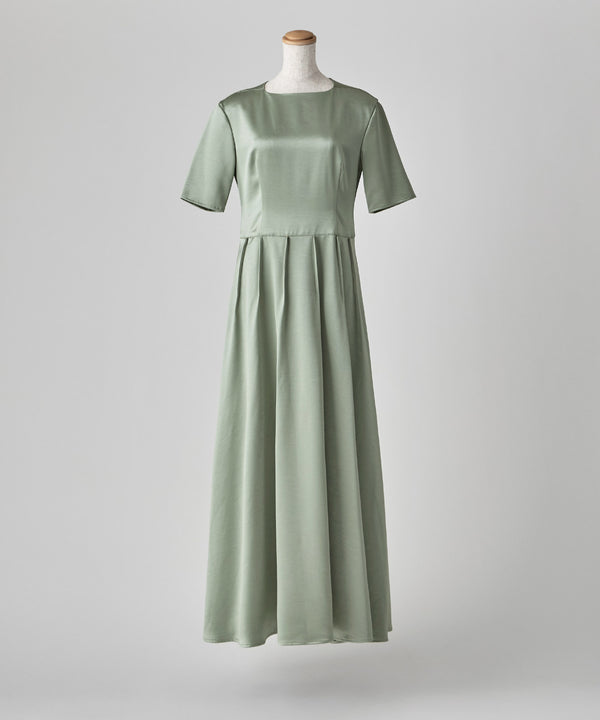 {"color":"\u30ab\u30fc\u30ad","info":""}