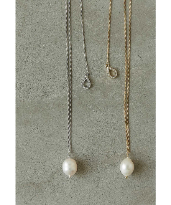 {"color":"\u30b7\u30eb\u30d0\u30fc","info":""}