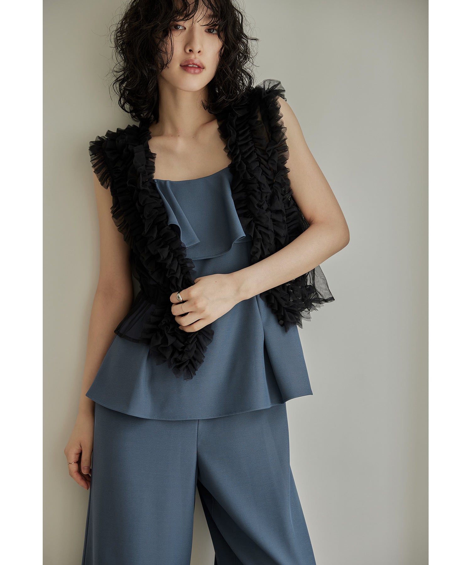 チュールフリルベスト ジレ ショート 結婚式 二次会 成人式