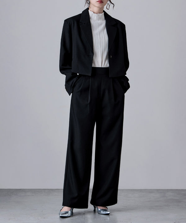 {"color":"\u30d6\u30e9\u30c3\u30af","info":"model\uff1aH166cm size\uff1aM"}
