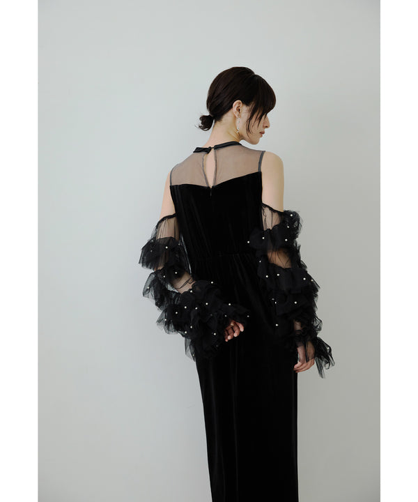{"color":"\u30d6\u30e9\u30c3\u30af\u00d7\u30db\u30ef\u30a4\u30c8","info":"model\uff1aH166cm size\uff1aM"}