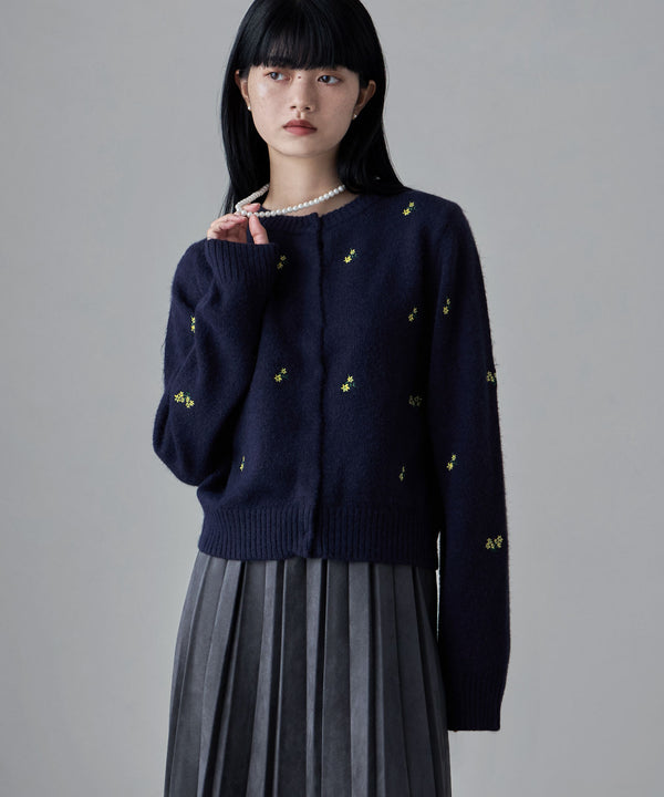 {"color":"\u30cd\u30a4\u30d3\u30fc","info":"model\uff1aH163cm size\uff1aF"}