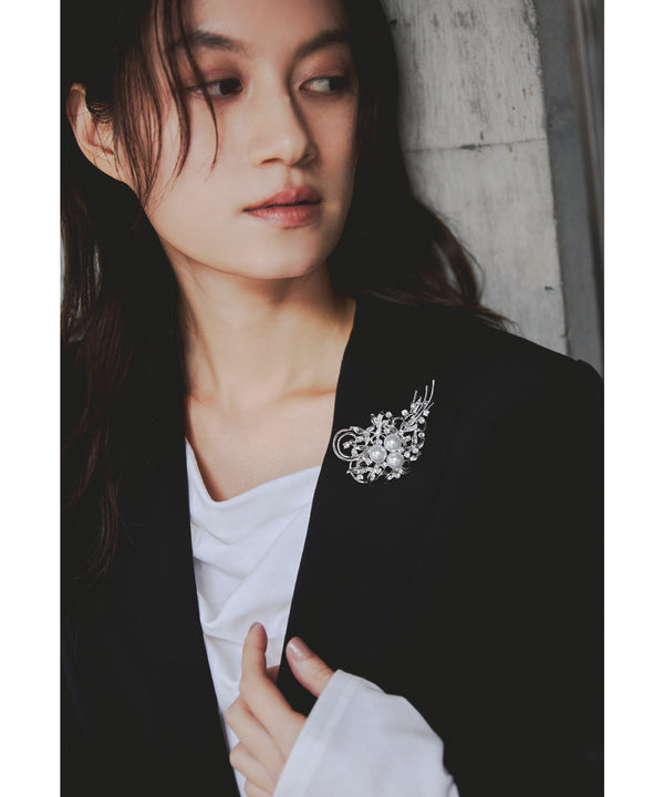 {"color":"\u30b7\u30eb\u30d0\u30fc","info":""}