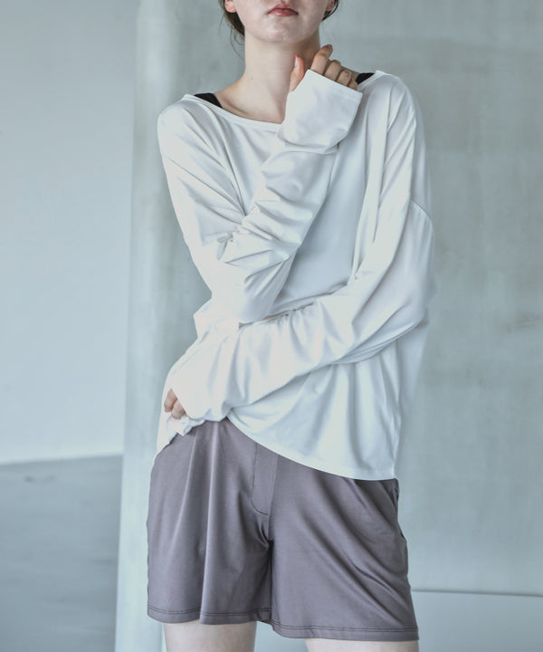 {"color":"\u30aa\u30d5\u30db\u30ef\u30a4\u30c8\u00d7\u30e2\u30ab","info":"model\uff1aH166cm size\uff1aM-L"}