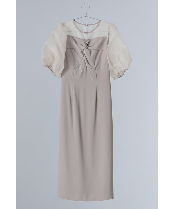 {"color":"\u30b0\u30ec\u30fc\u30b8\u30e5","info":""}