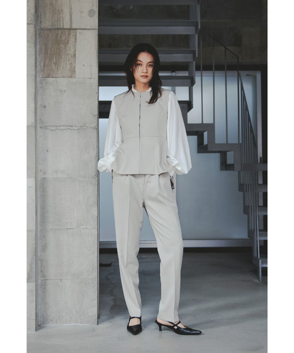 {"color":"\u30d9\u30fc\u30b8\u30e5","info":"model\uff1aH165cm size\uff1aM"}