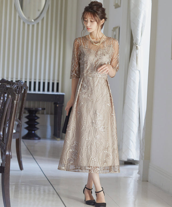 {"color":"\u30d9\u30fc\u30b8\u30e5","info":"model\uff1aH161cm size\uff1aM"}