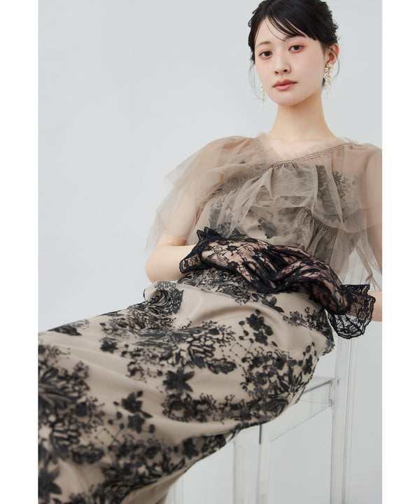 {"color":"\u30d9\u30fc\u30b8\u30e5","info":"model\uff1aH166cm size\uff1aM"}