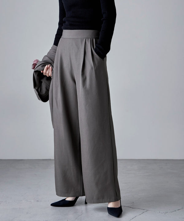 {"color":"\u30b0\u30ec\u30fc","info":"model\uff1aH166cm size\uff1aM"}