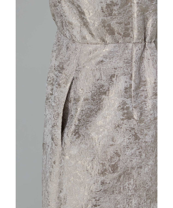 {"color":"","info":""}