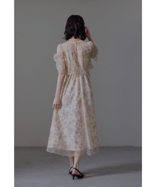 {"color":"\u30d4\u30f3\u30af\u30d9\u30fc\u30b8\u30e5","info":"model\uff1aH166cm size\uff1aM"}