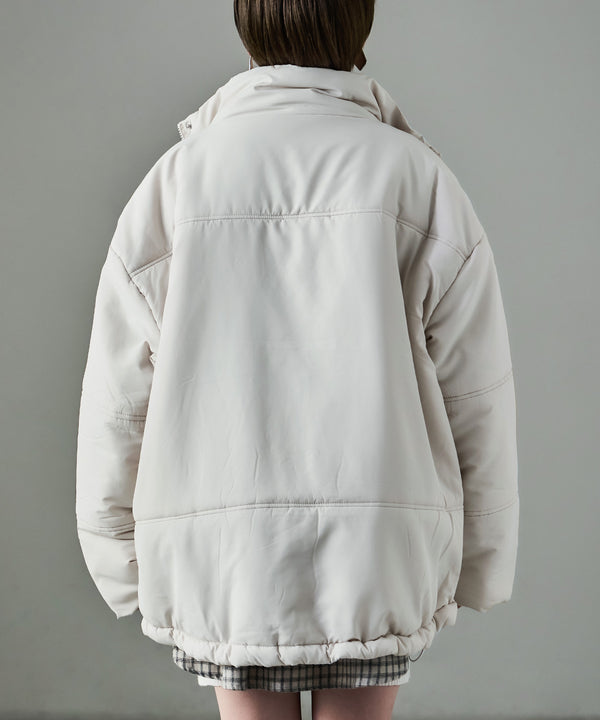 {"color":"\u30aa\u30d5\u30db\u30ef\u30a4\u30c8","info":"model\uff1aH158cm size\uff1aM"}