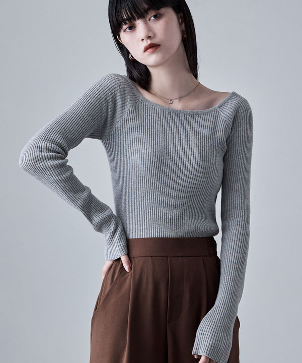 {"color":"\u6762\u30b0\u30ec\u30fc","info":"model\uff1aH163cm size\uff1aM"}